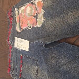 Women's Blue Jeans with Floral Pocket